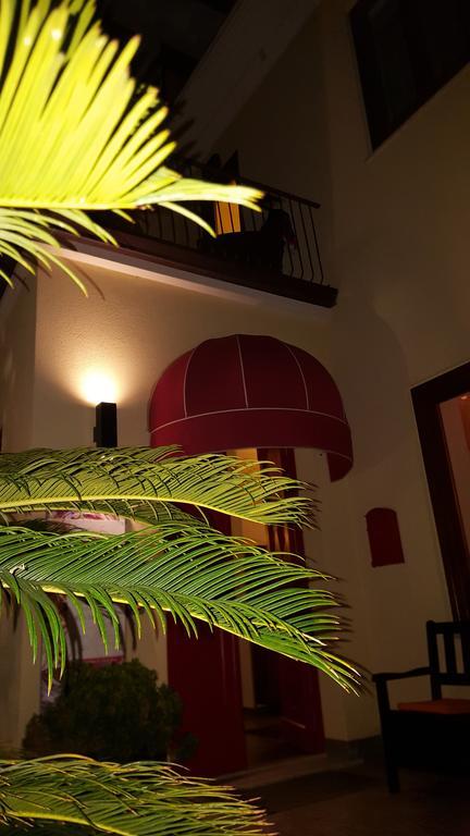 تْشيفالو Villa Margherita المظهر الخارجي الصورة